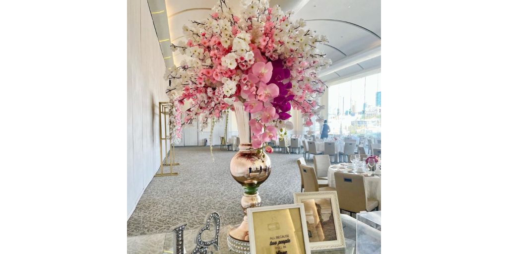 Arreglos Florales Renta de Mobiliario y Decoración