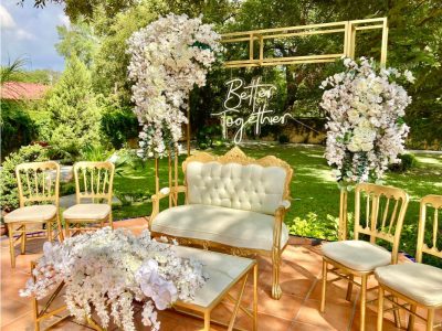 Arreglo Floral para Mesa de Honor o Mesa de Firmas