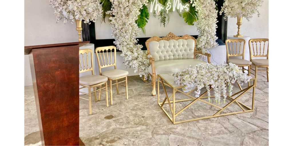 Atril para el Juez Civil Renta de Mobiliario y Decoración