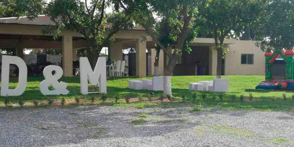 Renta de Letras Gigantes Decorativas