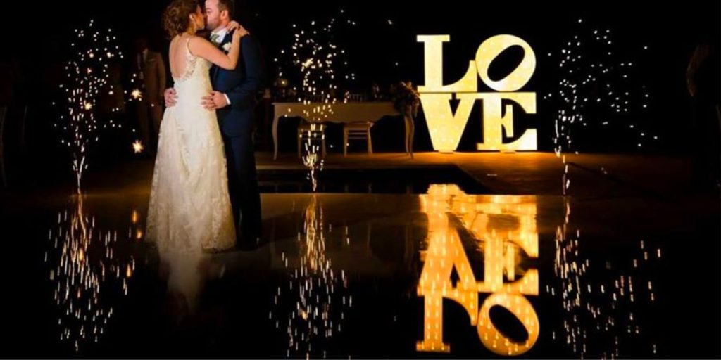 Renta de Letras Gigantes Decorativas