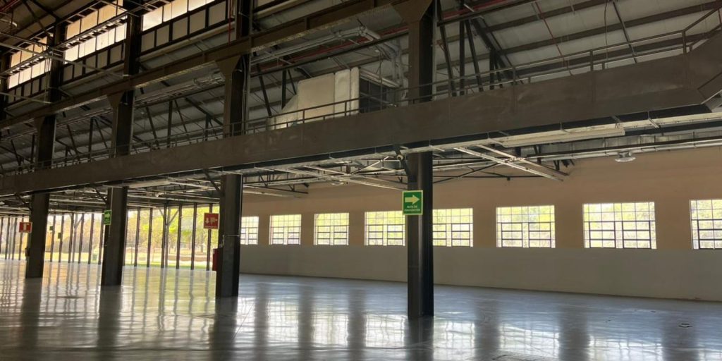 Nave Lewis Ala Maestranza