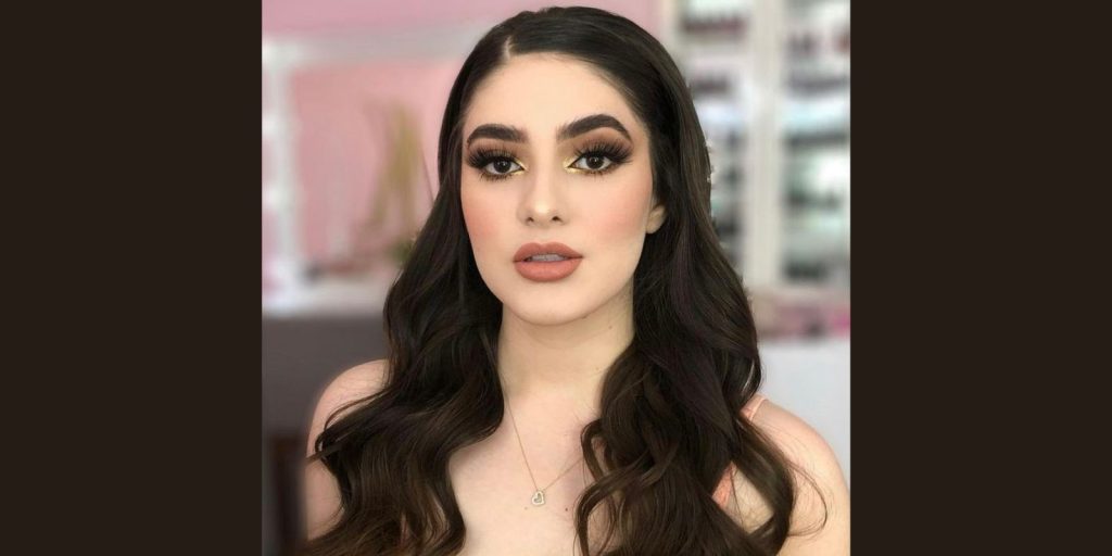 Peinado Suelto Y Maquillaje