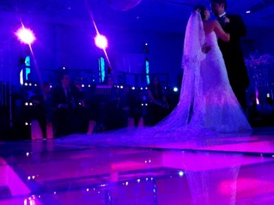 Renta de Pista De Cristal Iluminada