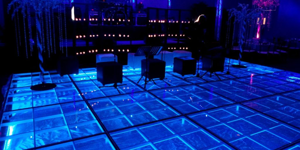 Renta de Pista De Cristal Iluminada