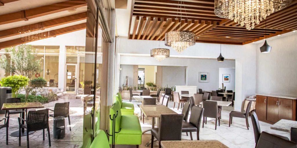 Restaurante Mezze Double Tree By Hilton