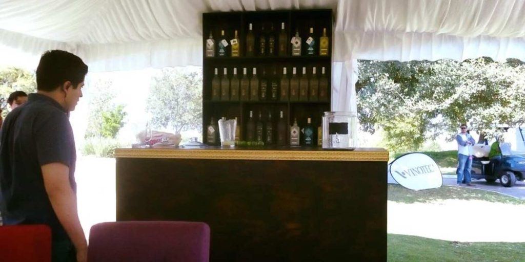 Renta Barra de Bar Madera