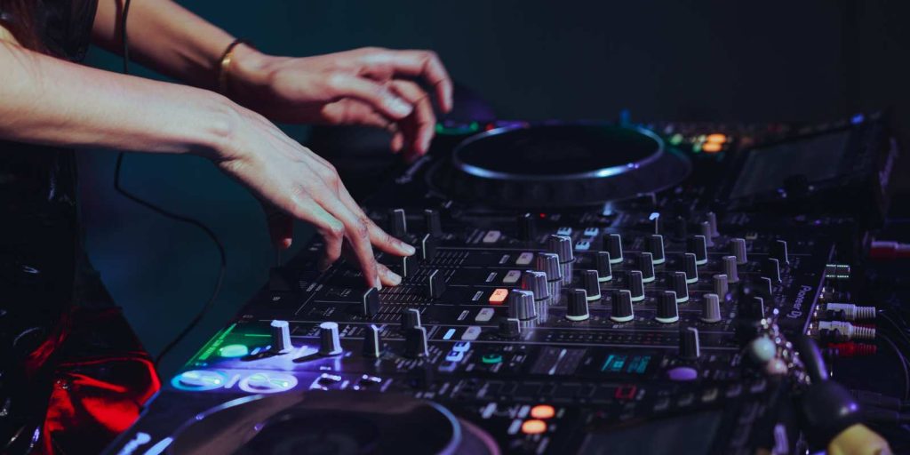 Renta Servicio de DJ