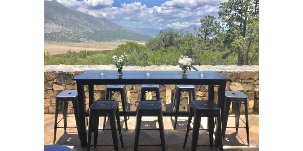 Renta Juego de Mesas y Sillas Altas Color Negro