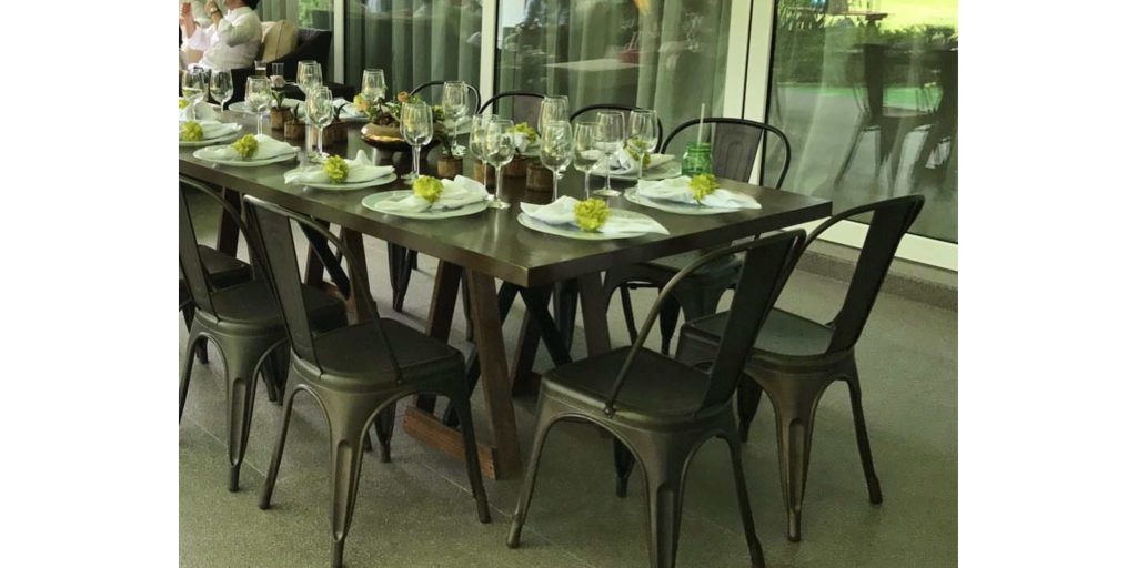 Renta Mesa Rectangular de Nogal