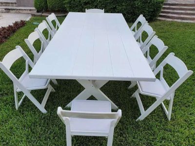 Renta de Mesa Rectangular Color Blanco de Madera para Eventos