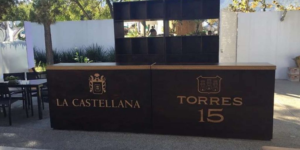 Renta de Barra de Bar Personalizada de Madera