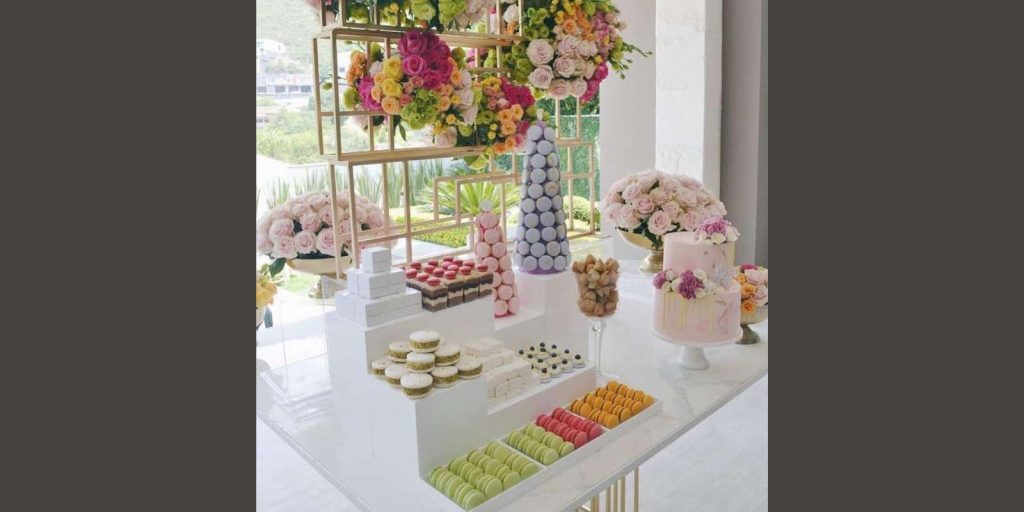 Renta de Mesa para Postres - Mármol