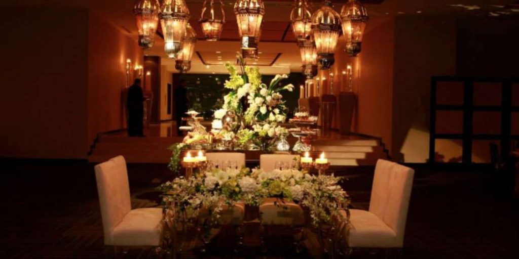 Renta de Sillas para Novios