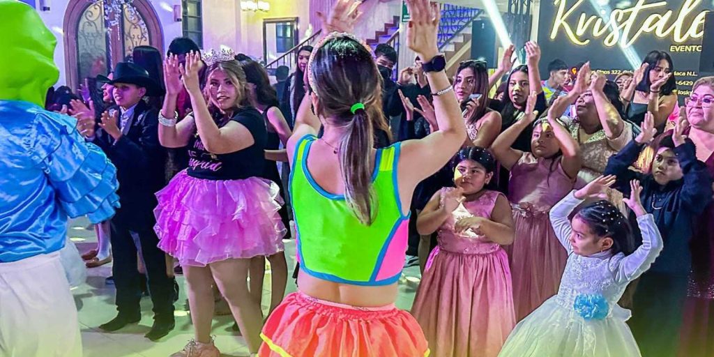 Show con Personajes para Bodas y XV años