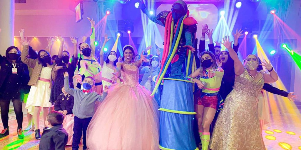 Show con Personajes para Bodas y XV años