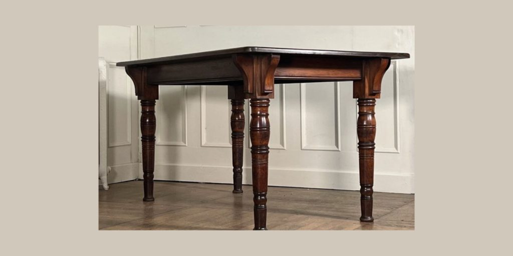 Renta de Mesa de Madera Rectangular en Saltillo