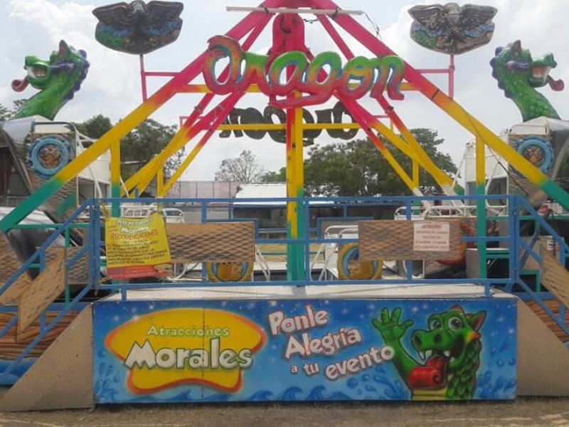 Renta de Juegos Mecánicos para niños Canoa Dragón