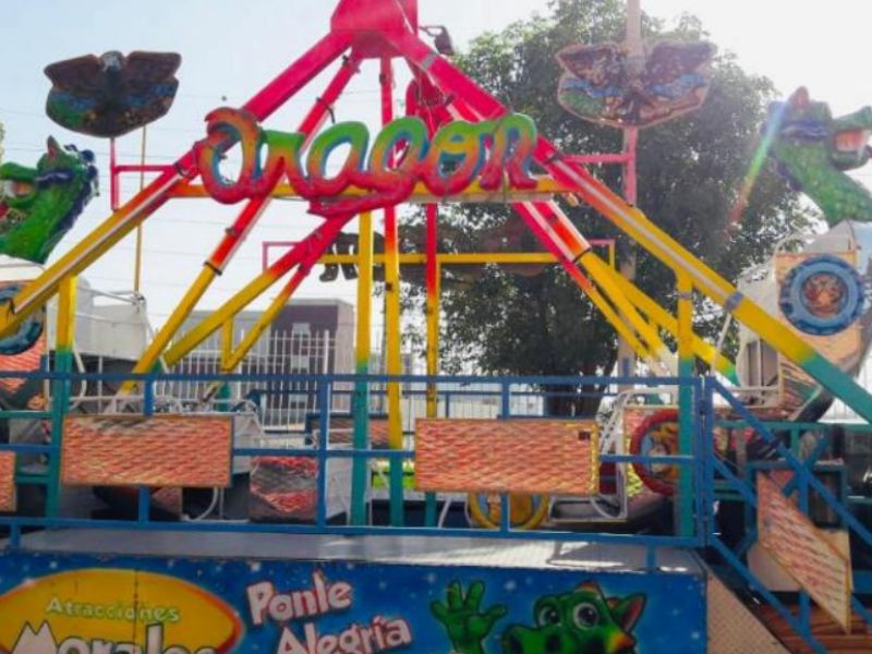 Renta de Juegos Mecánicos para niños Canoa Dragón