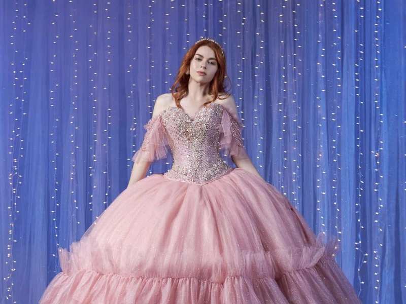 Renta de Vestidos XV años