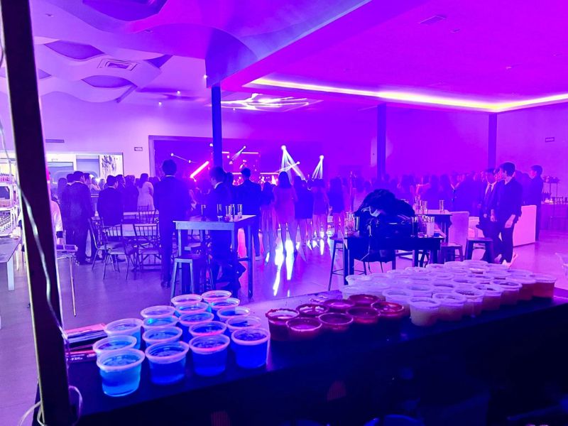 Carrito de Shots Con y Sin Alcohol