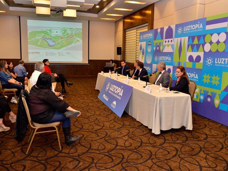 Renta de Salón México-EUA para posadas en Cintermex