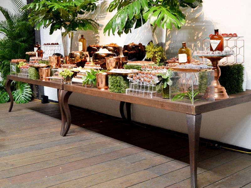 Renta de Mesas Castillo para eventos