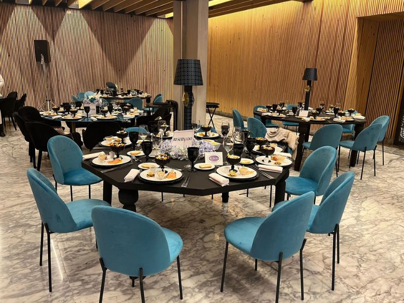 Renta de Sillas Lounge Línea Dicori para eventos