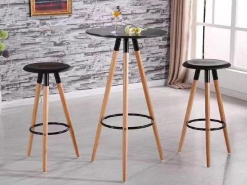 Renta de Taburetes y Sillas para Bar Línea Play