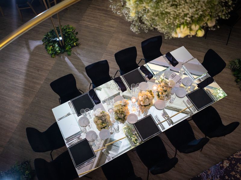 Renta de Mesas de Cristal Línea KSI para eventos