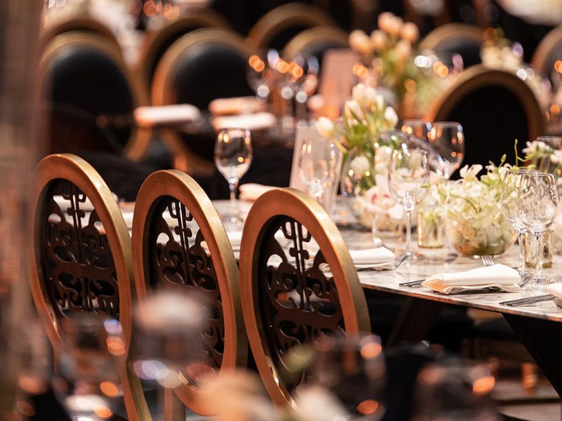 Renta de Mesas de Mármol Línea KSI para eventos