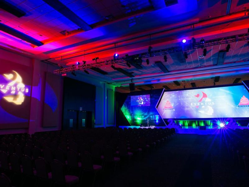 Renta de Salón 305 en Cintermex