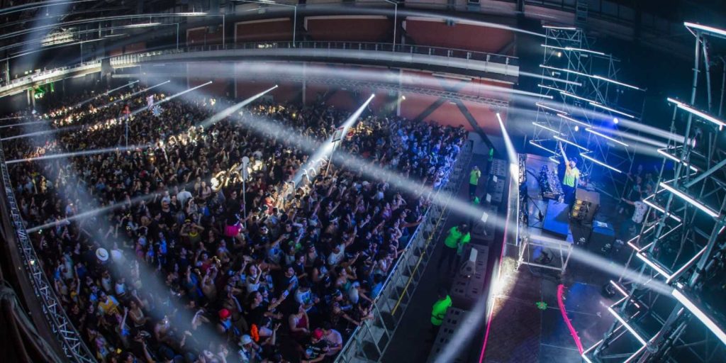 Nave Lewis Para 2500 personas Lobby y Ala Maestranza