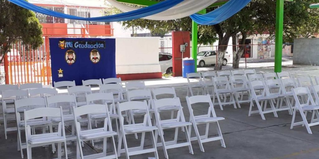 Renta de Mesas (Incluyen 10 Sillas Banqueteras o Avant Garde y Mantel)