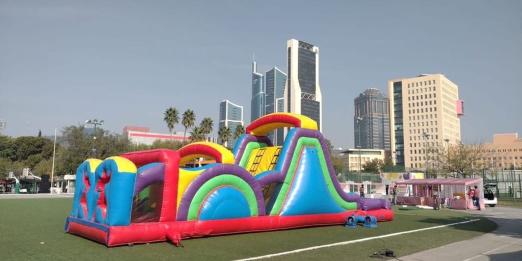 Renta de Inflable Acelerator