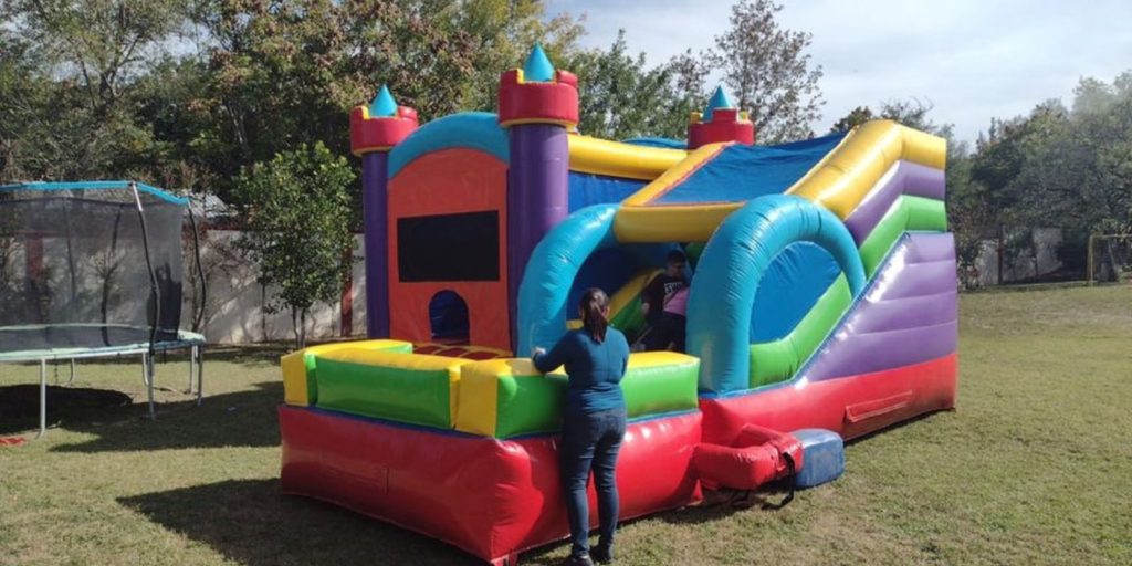 Renta de Inflable American Combo Seco y Acuático