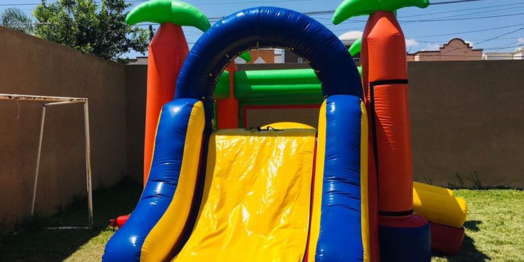 Renta de Inflable con Palmas