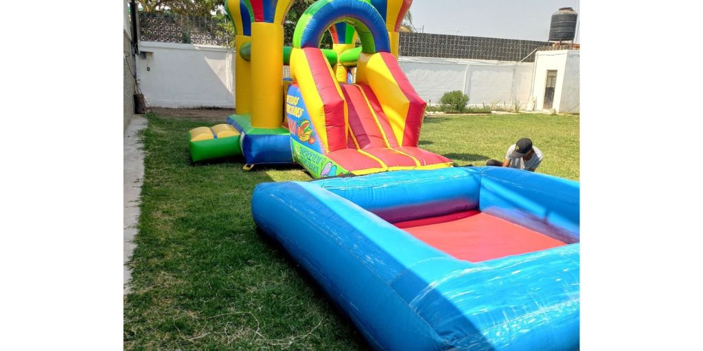 Renta de Inflable Escalador con alberca