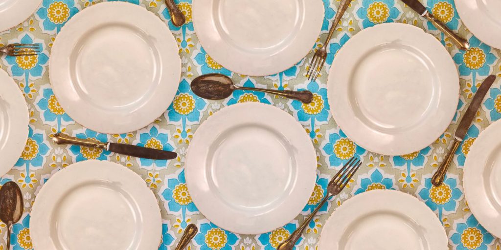 Renta de Plato Melamina Color Crema en Saltillo