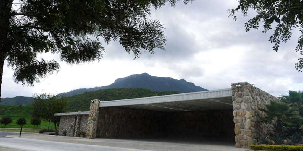 Hacienda Tres Lomas - Hangar Vista Lago