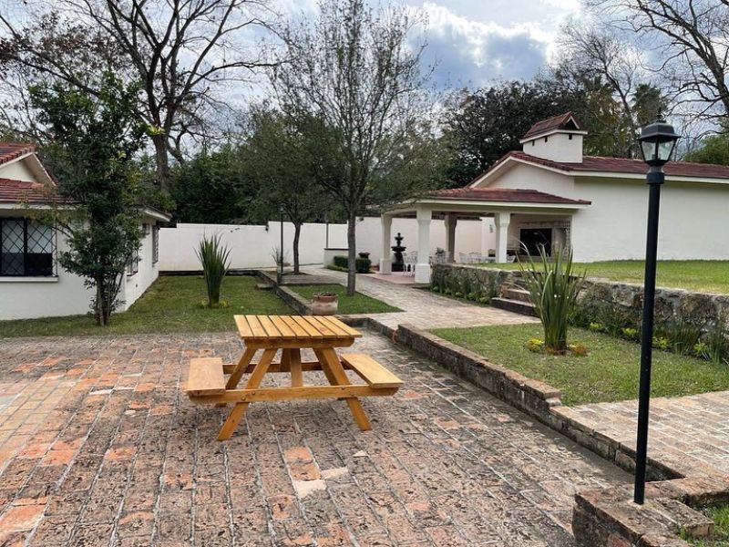 Casa y Jardín Nidum