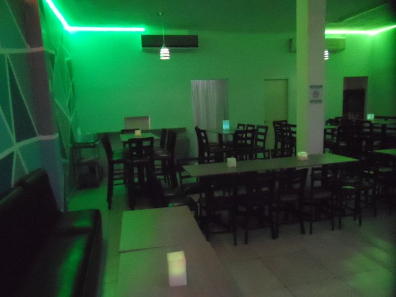 Salon & Karaoke Reverza Party