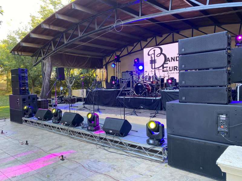 Paquete Música en Vivo e Iluminación