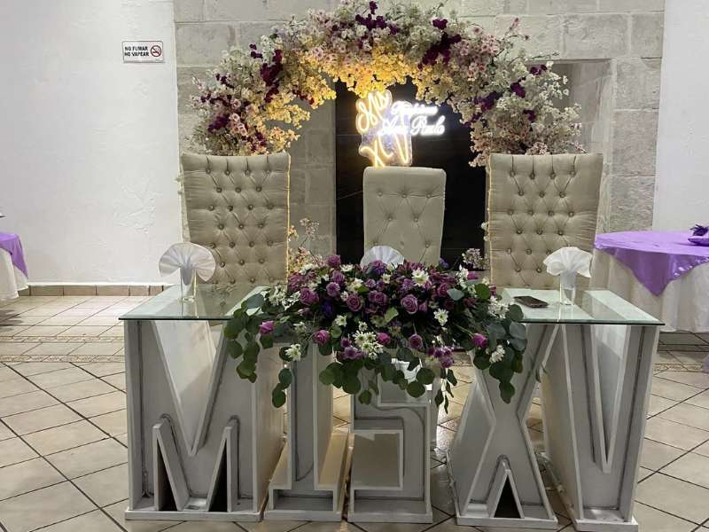 Paquete Arreglos Florales Eventos Bodas/XV años