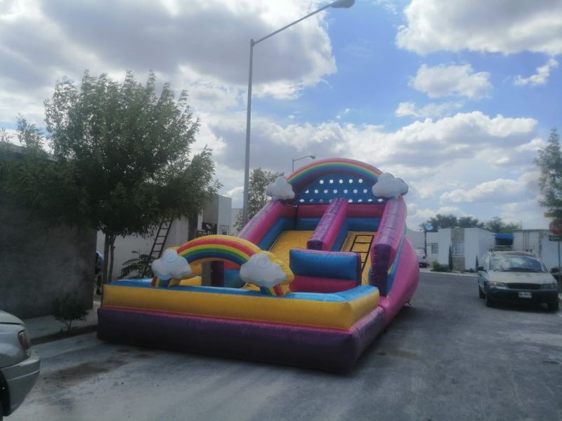 Inflable acuático Arcoíris